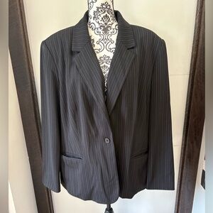 Kate Hill Women Size 22W Black and White Vertical Pinstripe Suit Jacket